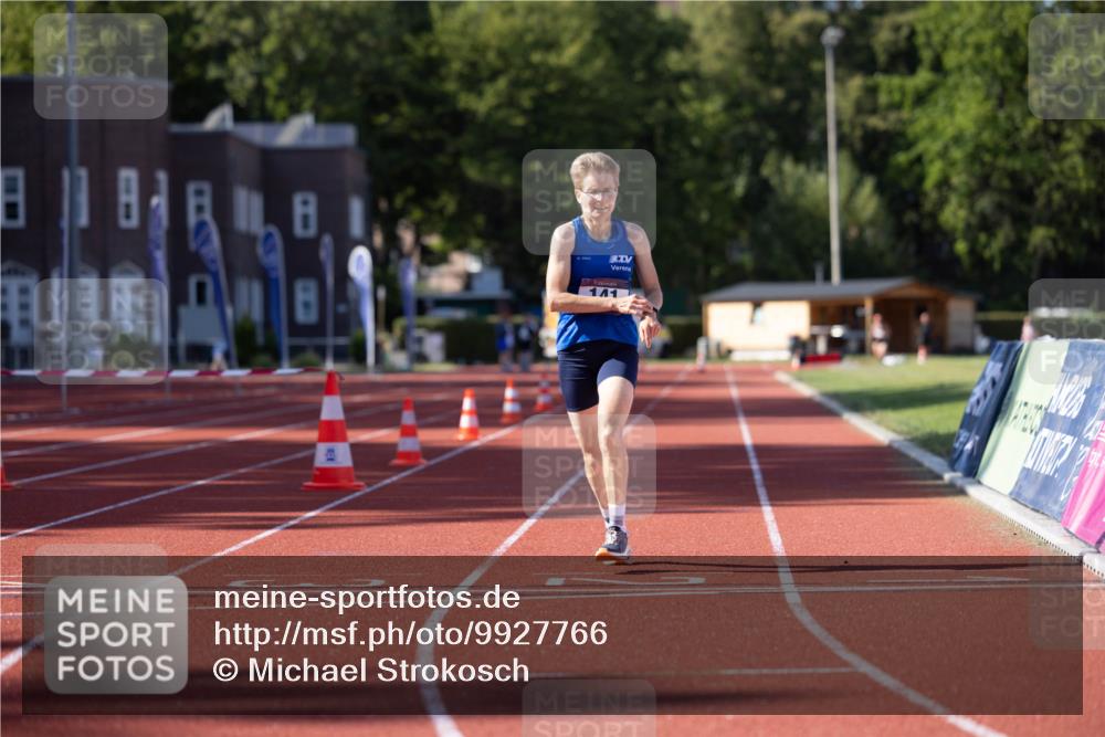 08.08.2026 - Nacht der Zehner Michael Strokosch http://msf.ph/oto/9927766 08.08.2026 16:34:59 Laufen 111 meine-sportfotos.de