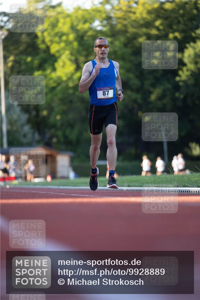 08.08.2026 - Nacht der Zehner Michael Strokosch http://msf.ph/oto/9928889 08.08.2026 18:22:34 Laufen 87 meine-sportfotos.de