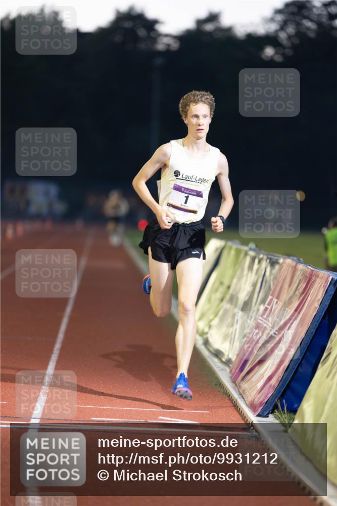 08.08.2026 - Nacht der Zehner Michael Strokosch http://msf.ph/oto/9931212 08.08.2026 21:21:54 Laufen 1 meine-sportfotos.de