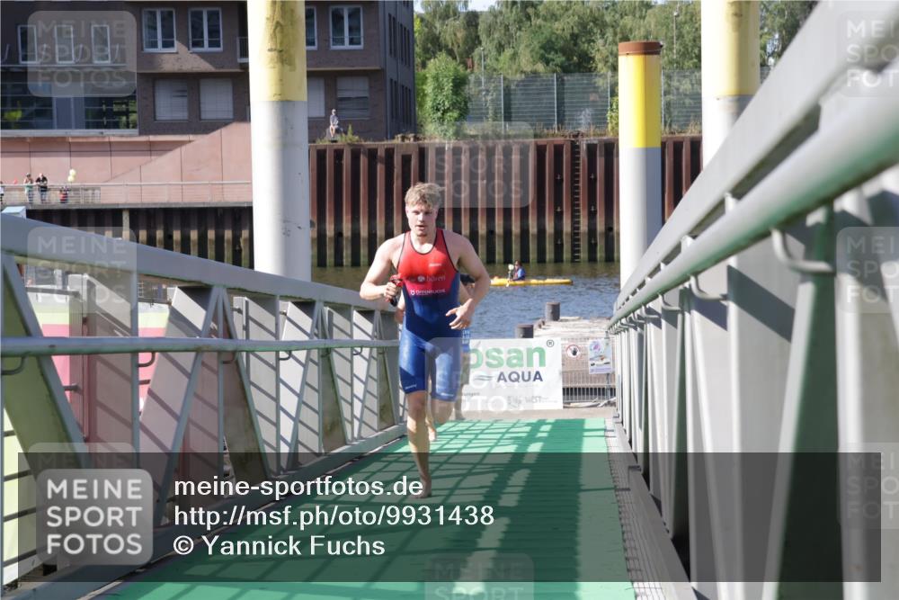 09.08.2026 - GEWOBA Citytriathlon Bremen Yannick Fuchs http://msf.ph/oto/9931438 09.08.2026 10:09:41 Schwimmen 306 meine-sportfotos.de