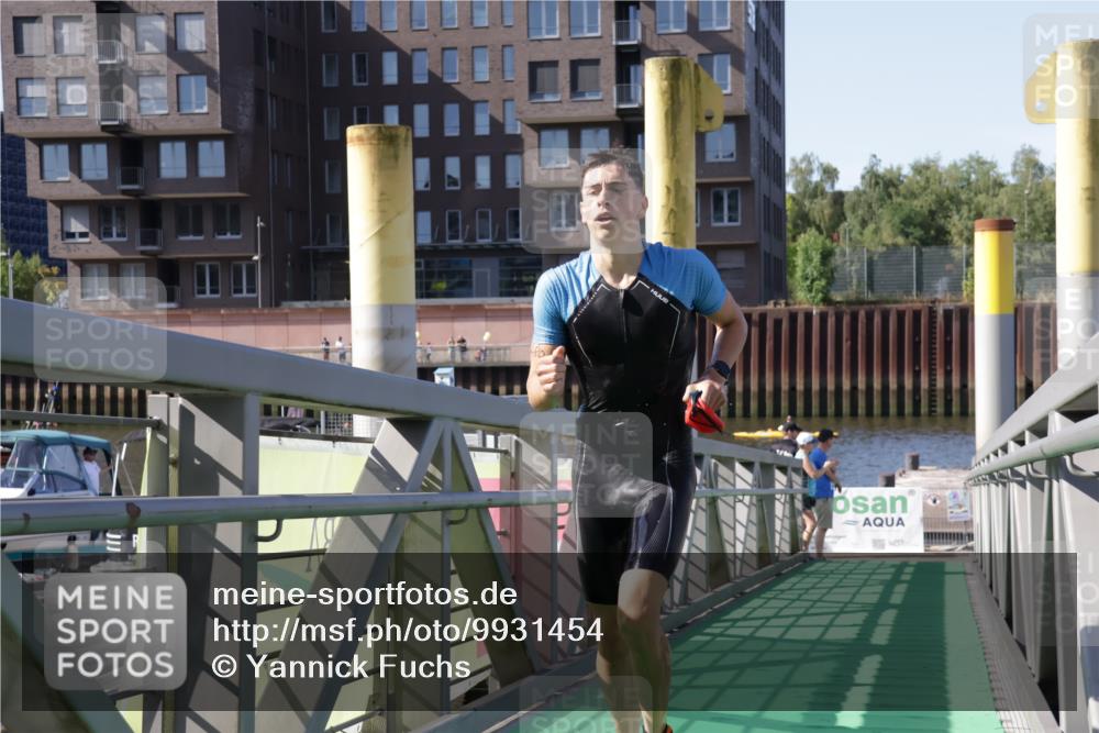09.08.2026 - GEWOBA Citytriathlon Bremen Yannick Fuchs http://msf.ph/oto/9931454 09.08.2026 10:09:50 Schwimmen 280, 282, 285, 306 meine-sportfotos.de