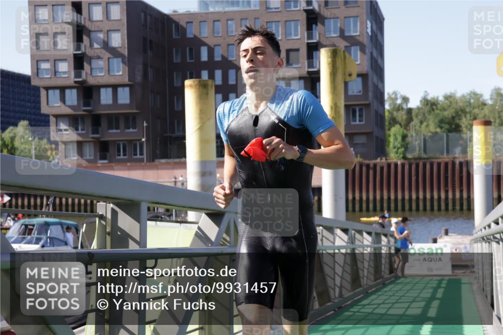 09.08.2026 - GEWOBA Citytriathlon Bremen Yannick Fuchs http://msf.ph/oto/9931457 09.08.2026 10:09:50 Schwimmen 280, 282, 285, 306 meine-sportfotos.de