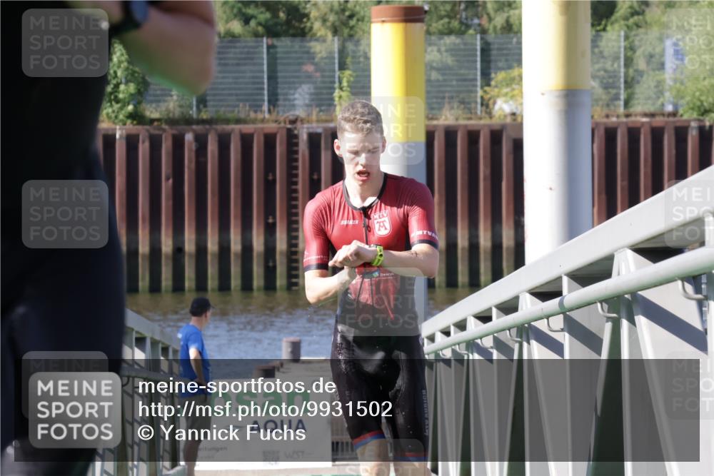 09.08.2026 - GEWOBA Citytriathlon Bremen Yannick Fuchs http://msf.ph/oto/9931502 09.08.2026 10:12:30 Schwimmen 287, 349 meine-sportfotos.de