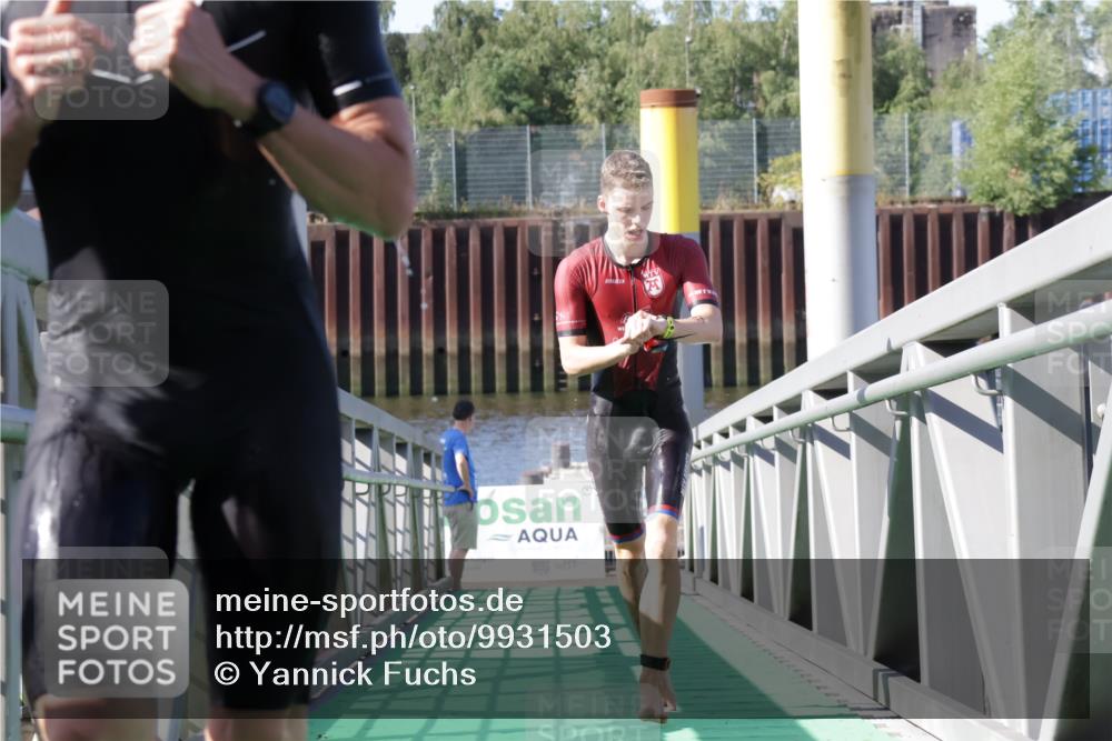 09.08.2026 - GEWOBA Citytriathlon Bremen Yannick Fuchs http://msf.ph/oto/9931503 09.08.2026 10:12:30 Schwimmen 287, 349 meine-sportfotos.de