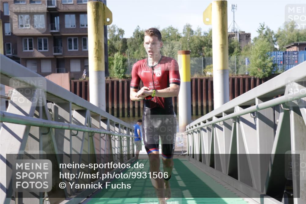 09.08.2026 - GEWOBA Citytriathlon Bremen Yannick Fuchs http://msf.ph/oto/9931506 09.08.2026 10:12:31 Schwimmen 287, 349 meine-sportfotos.de
