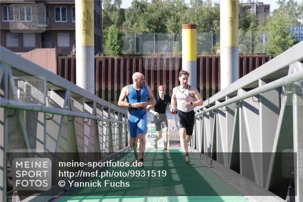 09.08.2026 - GEWOBA Citytriathlon Bremen Yannick Fuchs http://msf.ph/oto/9931519 09.08.2026 10:13:24 Schwimmen 284, 286, 310, 387, 393 meine-sportfotos.de