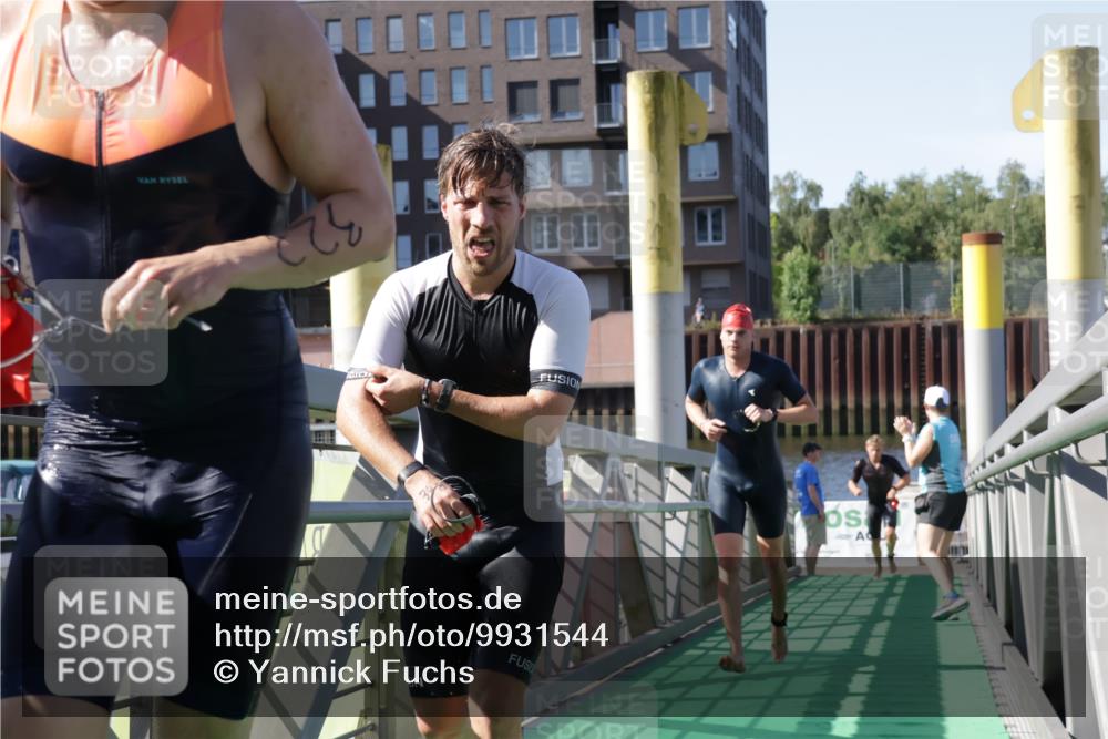 09.08.2026 - GEWOBA Citytriathlon Bremen Yannick Fuchs http://msf.ph/oto/9931544 09.08.2026 10:13:59 Schwimmen 291, 323, 336, 348 meine-sportfotos.de