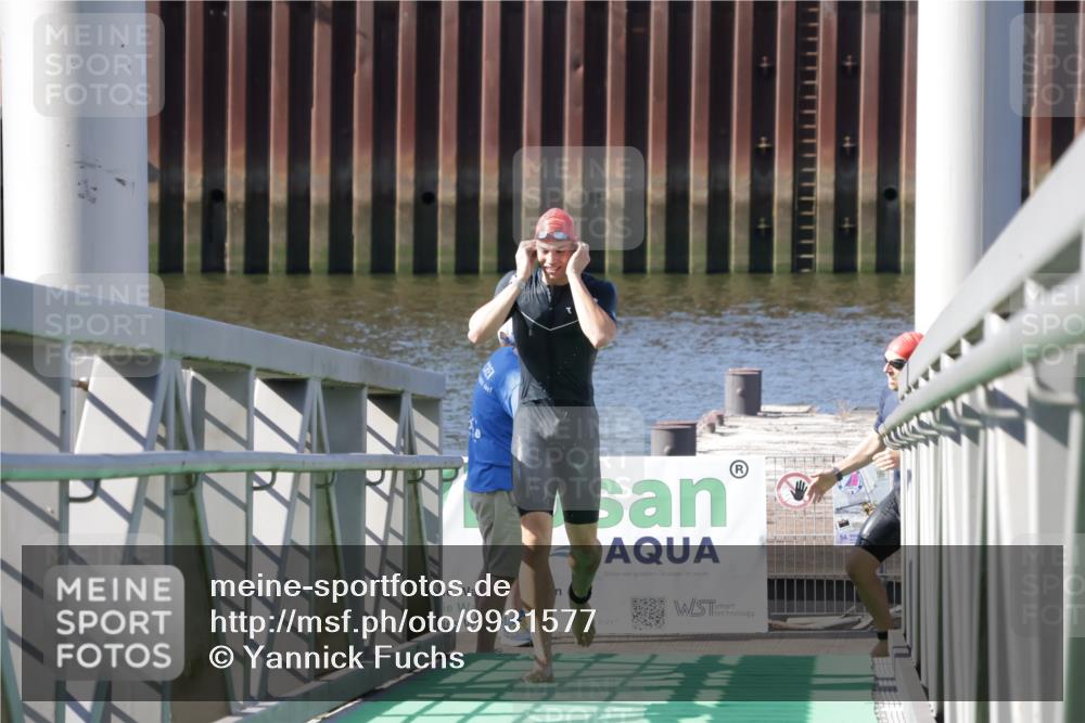 09.08.2026 - GEWOBA Citytriathlon Bremen Yannick Fuchs http://msf.ph/oto/9931577 09.08.2026 10:14:20 Schwimmen 291, 301, 351 meine-sportfotos.de