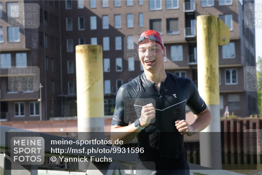 09.08.2026 - GEWOBA Citytriathlon Bremen Yannick Fuchs http://msf.ph/oto/9931596 09.08.2026 10:14:29 Schwimmen 301, 351, 358 meine-sportfotos.de