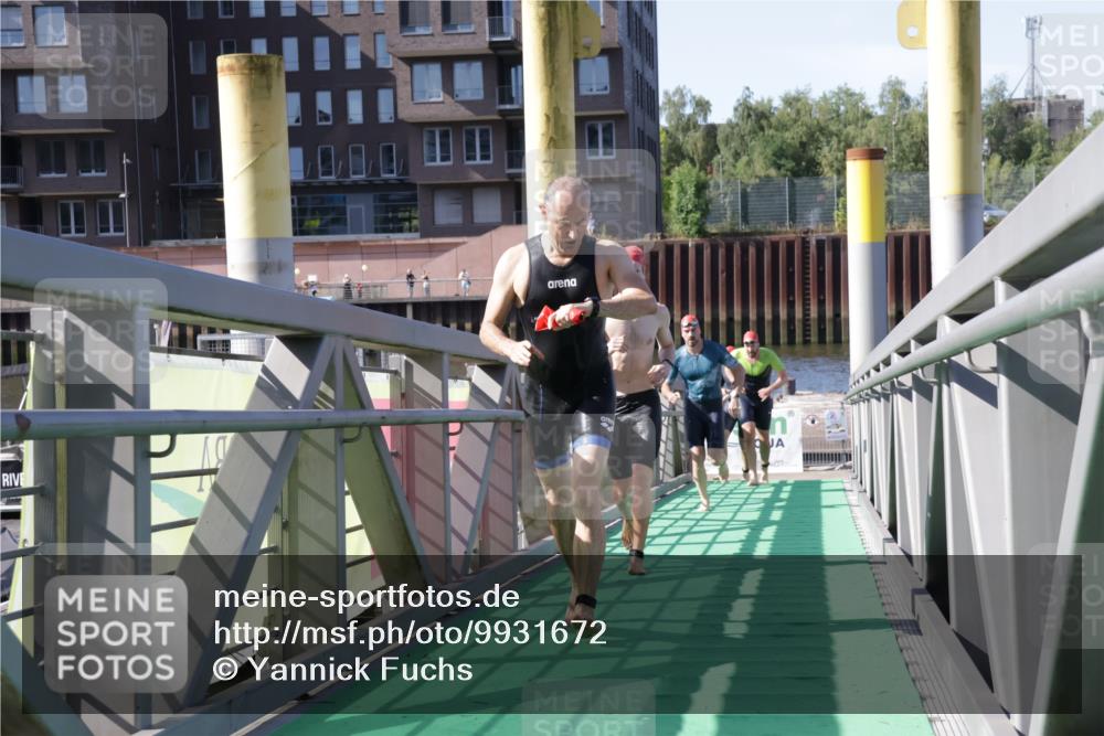 09.08.2026 - GEWOBA Citytriathlon Bremen Yannick Fuchs http://msf.ph/oto/9931672 09.08.2026 10:15:30 Schwimmen 296, 329, 360, 376, 377, 383, 394, 400, 427 meine-sportfotos.de