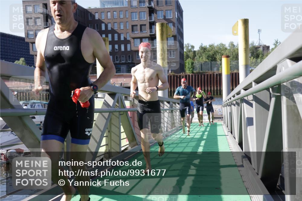 09.08.2026 - GEWOBA Citytriathlon Bremen Yannick Fuchs http://msf.ph/oto/9931677 09.08.2026 10:15:32 Schwimmen 293, 296, 329, 339, 360, 376, 377, 383, 394, 400, 427 meine-sportfotos.de