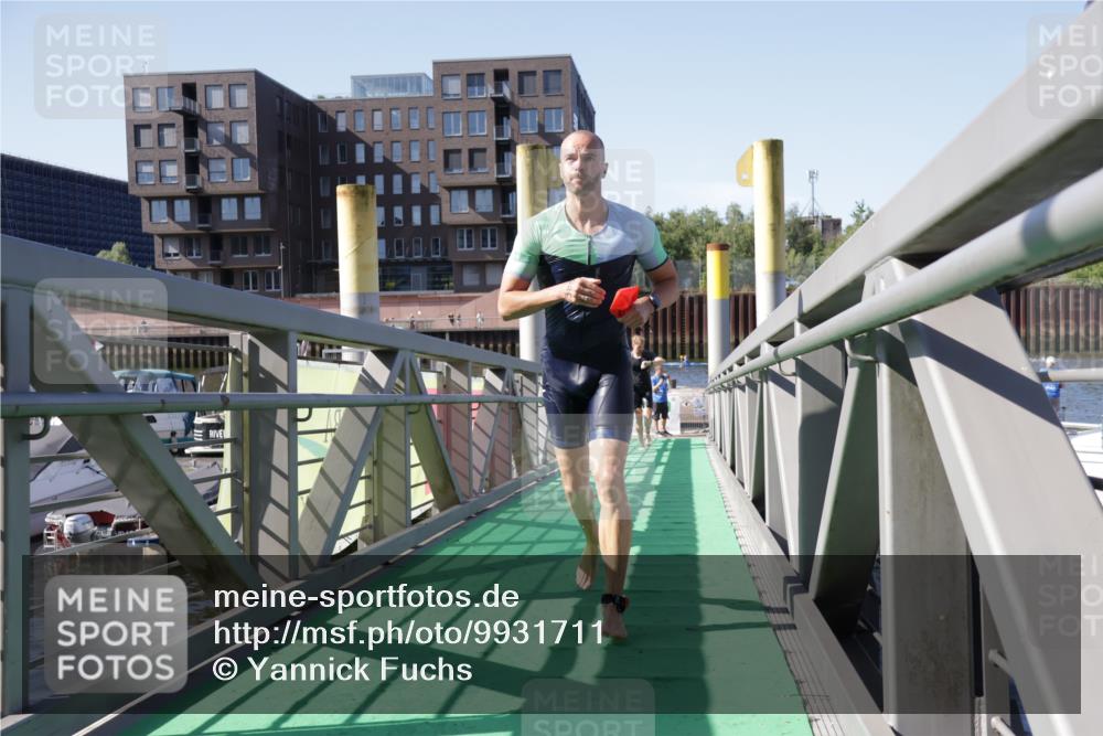 09.08.2026 - GEWOBA Citytriathlon Bremen Yannick Fuchs http://msf.ph/oto/9931711 09.08.2026 10:15:58 Schwimmen 290, 318, 342, 389, 402 meine-sportfotos.de
