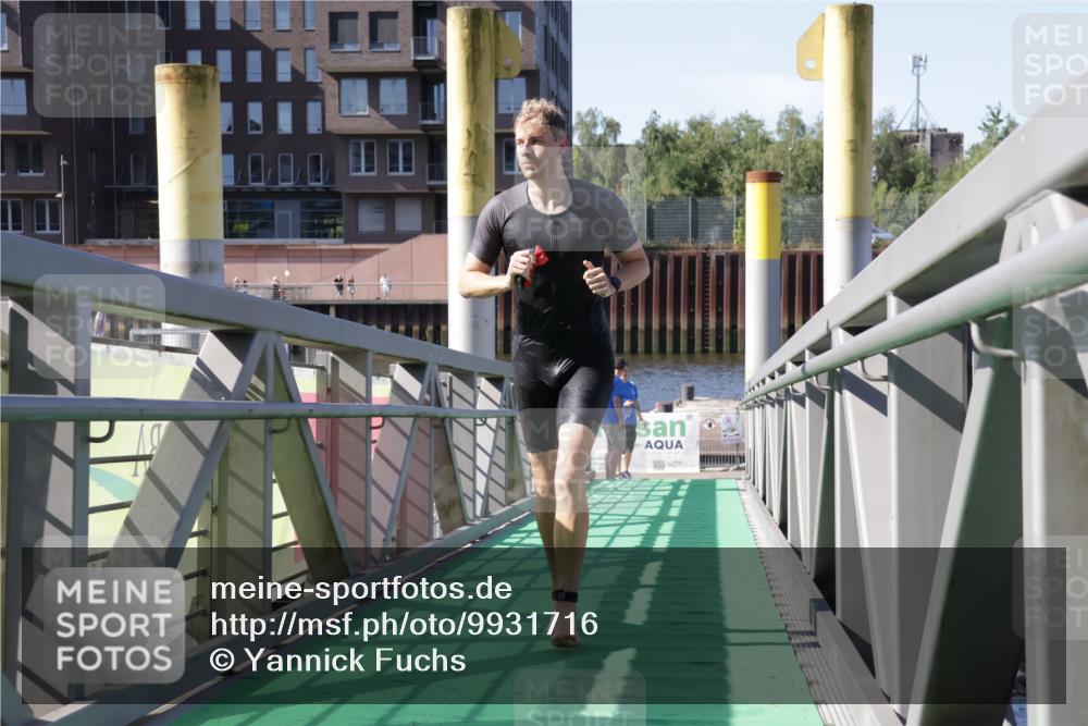 09.08.2026 - GEWOBA Citytriathlon Bremen Yannick Fuchs http://msf.ph/oto/9931716 09.08.2026 10:16:02 Schwimmen 318, 342, 389, 402 meine-sportfotos.de