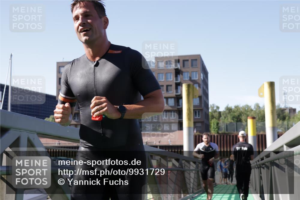 09.08.2026 - GEWOBA Citytriathlon Bremen Yannick Fuchs http://msf.ph/oto/9931729 09.08.2026 10:16:21 Schwimmen 300, 321, 375 meine-sportfotos.de