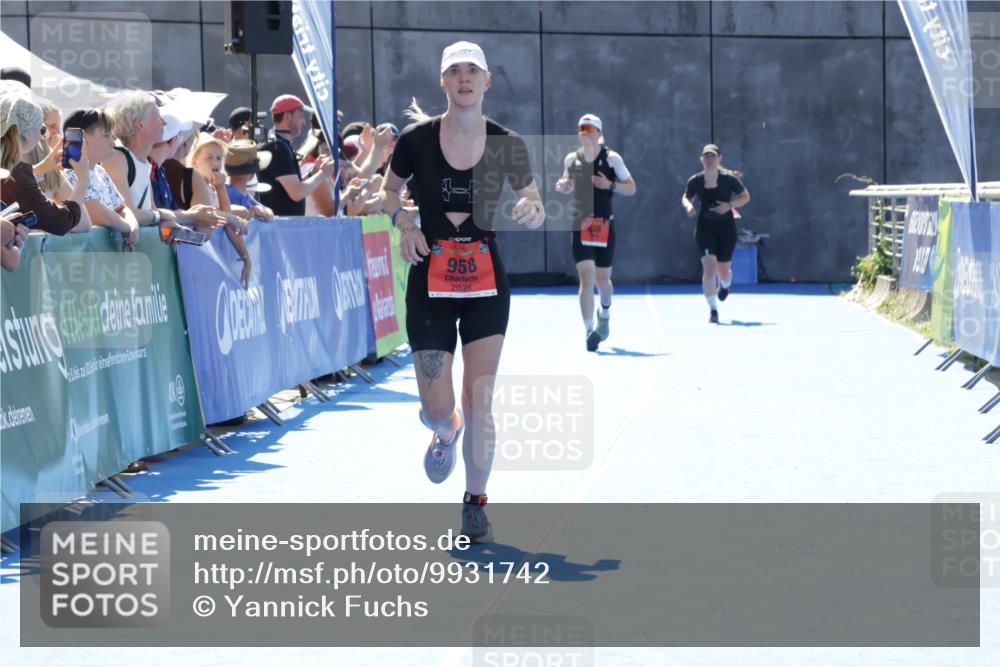 09.08.2026 - GEWOBA Citytriathlon Bremen Yannick Fuchs http://msf.ph/oto/9931742 09.08.2026 14:33:02 Ziel 958 meine-sportfotos.de