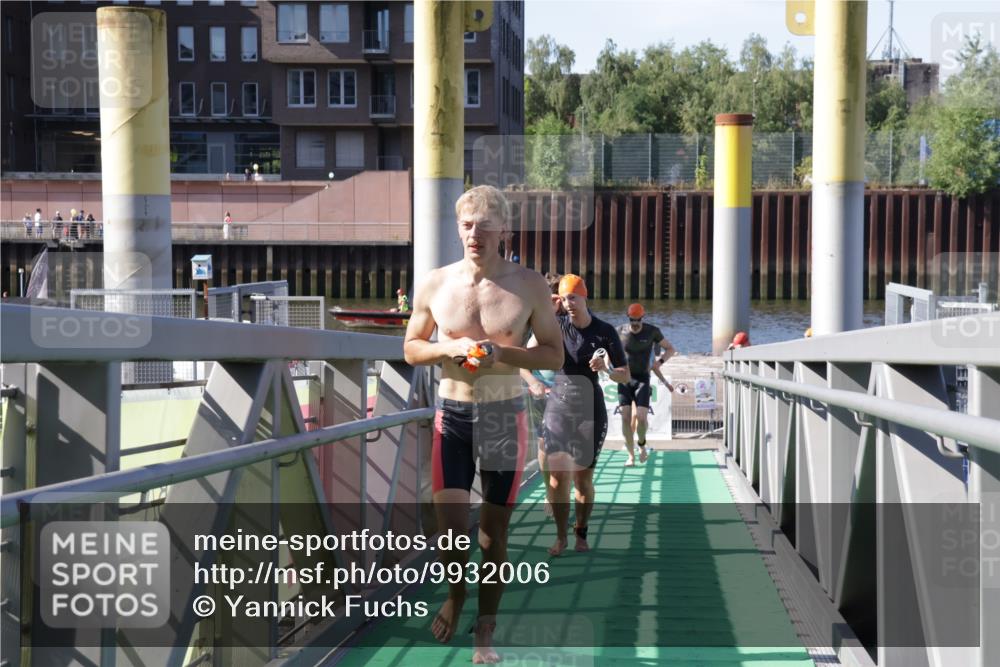 09.08.2026 - GEWOBA Citytriathlon Bremen Yannick Fuchs http://msf.ph/oto/9932006 09.08.2026 10:20:37 Schwimmen 292, 361, 385, 405, 458, 481, 526 meine-sportfotos.de