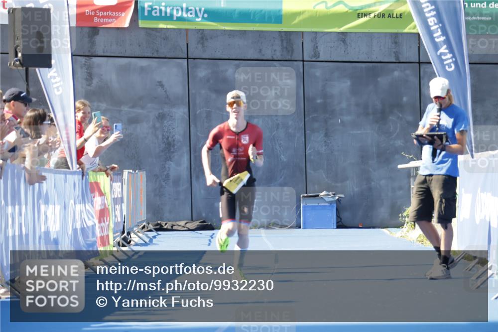 09.08.2026 - GEWOBA Citytriathlon Bremen Yannick Fuchs http://msf.ph/oto/9932230 09.08.2026 11:09:47 Ziel 287 meine-sportfotos.de