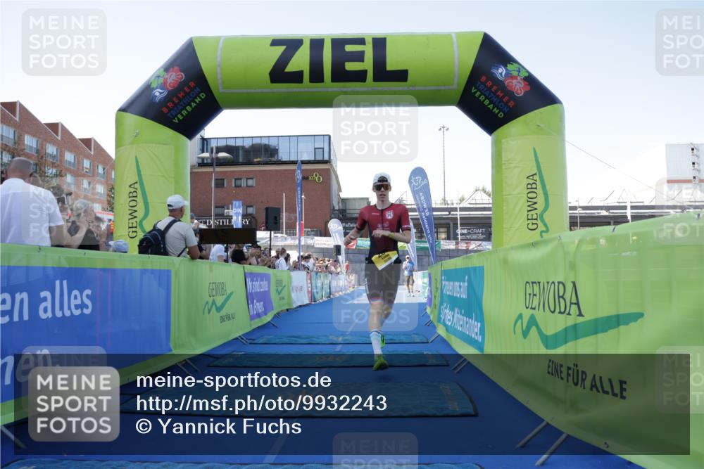 09.08.2026 - GEWOBA Citytriathlon Bremen Yannick Fuchs http://msf.ph/oto/9932243 09.08.2026 11:09:52 Ziel 287 meine-sportfotos.de
