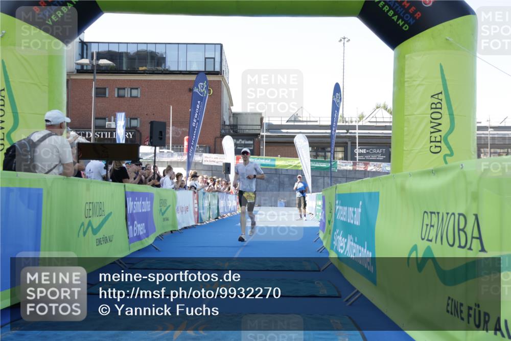 09.08.2026 - GEWOBA Citytriathlon Bremen Yannick Fuchs http://msf.ph/oto/9932270 09.08.2026 11:10:16 Ziel 351 meine-sportfotos.de