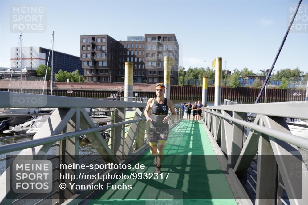 09.08.2026 - GEWOBA Citytriathlon Bremen Yannick Fuchs http://msf.ph/oto/9932317 09.08.2026 10:22:50 Schwimmen 1, 25, 39, 83, 173, 413, 439, 455, 473, 476, 480, 494, 513 meine-sportfotos.de