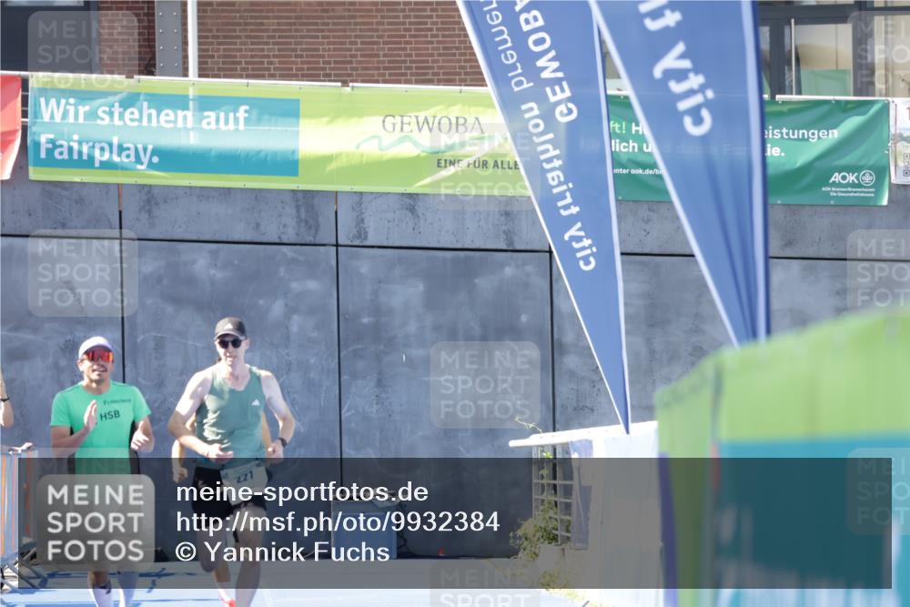 09.08.2026 - GEWOBA Citytriathlon Bremen Yannick Fuchs http://msf.ph/oto/9932384 09.08.2026 11:14:01 Ziel 221, 308 meine-sportfotos.de