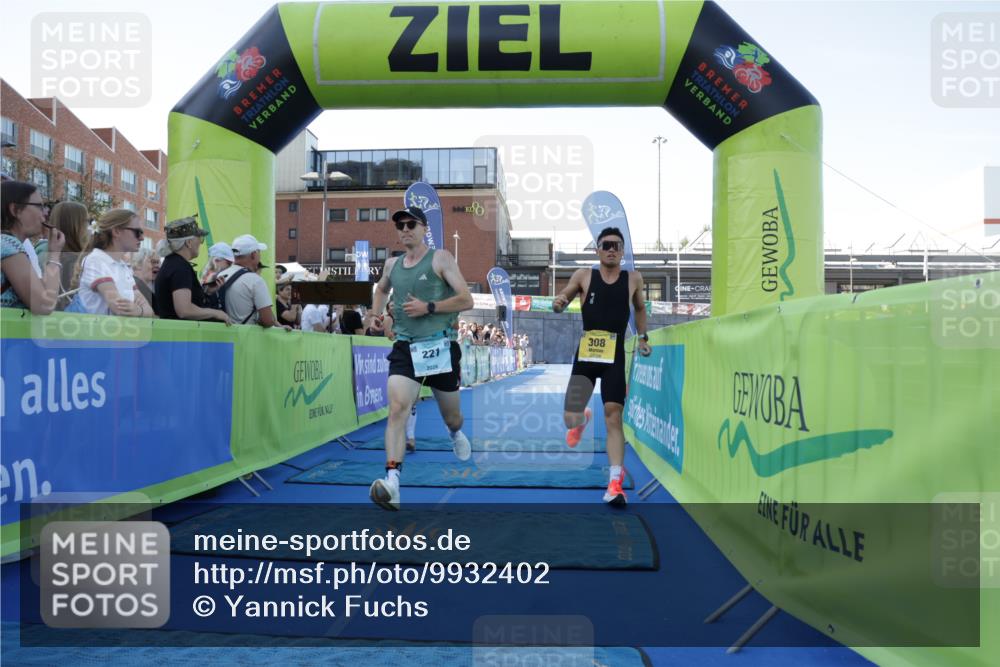 09.08.2026 - GEWOBA Citytriathlon Bremen Yannick Fuchs http://msf.ph/oto/9932402 09.08.2026 11:14:06 Ziel 221, 308 meine-sportfotos.de