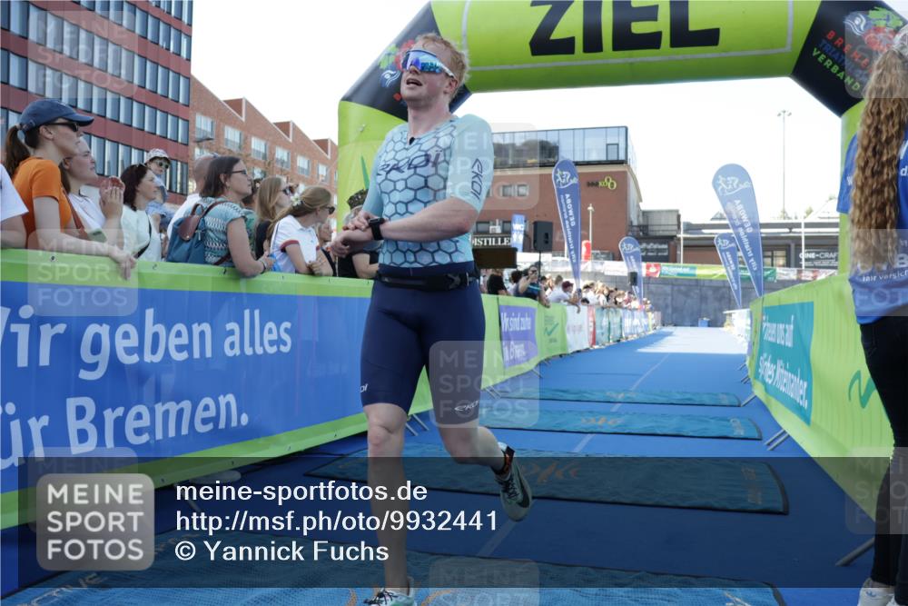 09.08.2026 - GEWOBA Citytriathlon Bremen Yannick Fuchs http://msf.ph/oto/9932441 09.08.2026 11:14:35 Ziel 314 meine-sportfotos.de