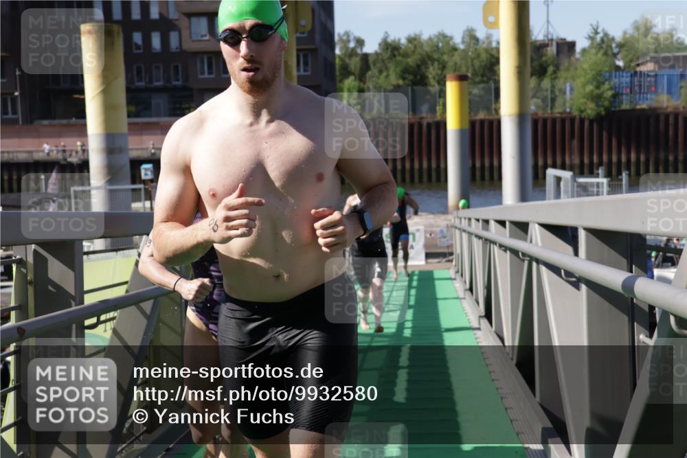 09.08.2026 - GEWOBA Citytriathlon Bremen Yannick Fuchs http://msf.ph/oto/9932580 09.08.2026 10:24:54 Schwimmen 17, 89, 99, 109, 119, 143, 177, 235, 434, 491, 512 meine-sportfotos.de
