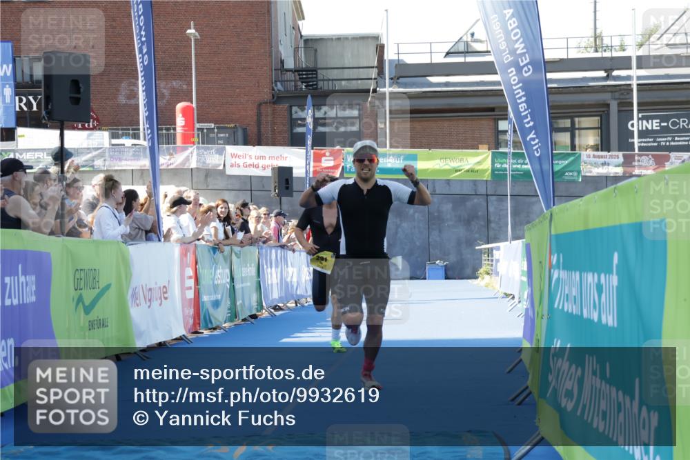 09.08.2026 - GEWOBA Citytriathlon Bremen Yannick Fuchs http://msf.ph/oto/9932619 09.08.2026 11:16:18 Ziel 291, 348 meine-sportfotos.de