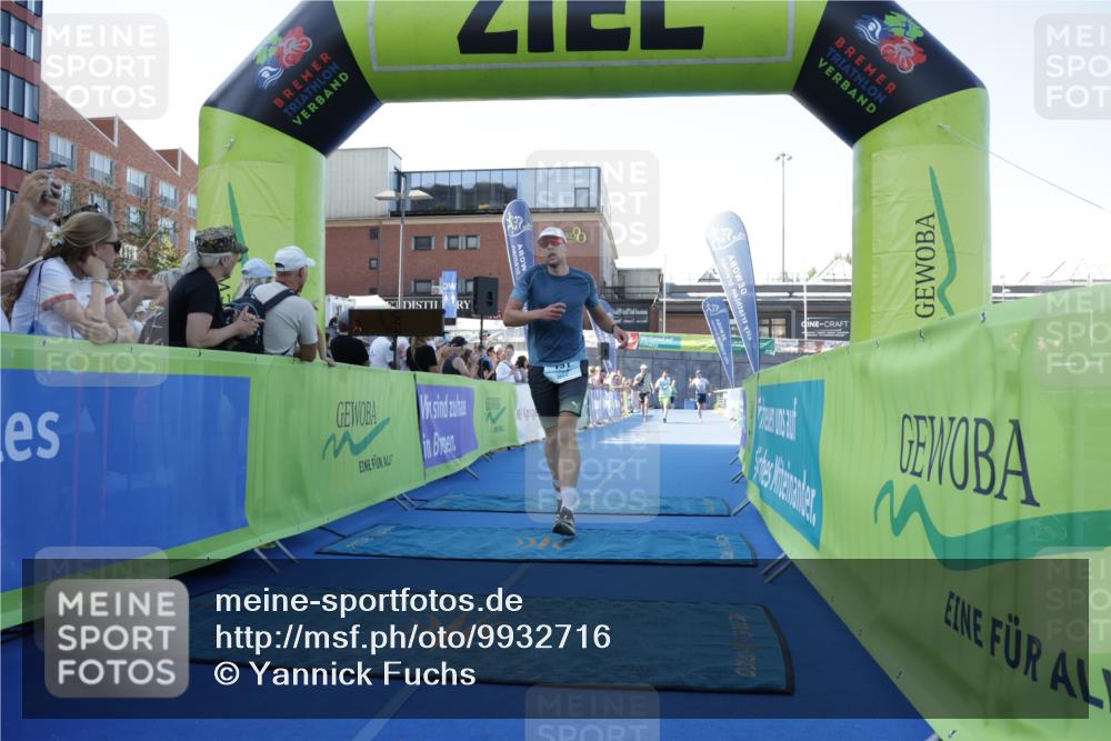 09.08.2026 - GEWOBA Citytriathlon Bremen Yannick Fuchs http://msf.ph/oto/9932716 09.08.2026 11:16:50 Ziel 131, 249, 321 meine-sportfotos.de