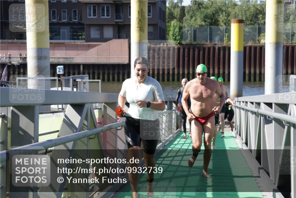 09.08.2026 - GEWOBA Citytriathlon Bremen Yannick Fuchs http://msf.ph/oto/9932739 09.08.2026 10:25:44 Schwimmen 15, 43, 57, 67, 129, 151, 181, 187, 211, 422, 485, 525 meine-sportfotos.de