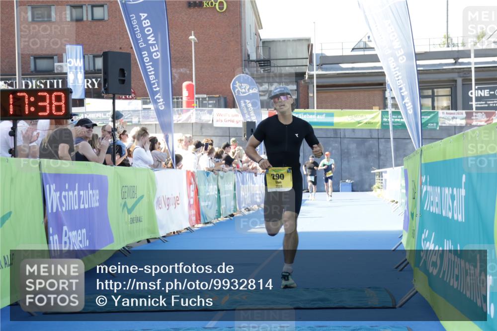 09.08.2026 - GEWOBA Citytriathlon Bremen Yannick Fuchs http://msf.ph/oto/9932814 09.08.2026 11:17:42 Ziel 25, 290, 376 meine-sportfotos.de