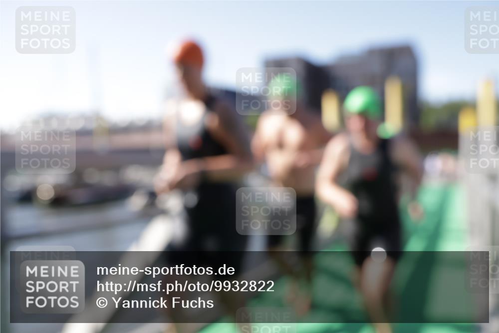 09.08.2026 - GEWOBA Citytriathlon Bremen Yannick Fuchs http://msf.ph/oto/9932822 09.08.2026 10:26:16 Schwimmen 13, 27, 31, 85, 93, 135, 139, 205, 223, 233, 469, 499 meine-sportfotos.de