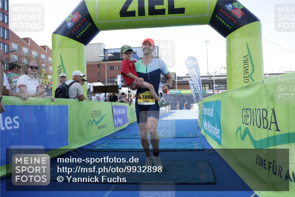 09.08.2026 - GEWOBA Citytriathlon Bremen Yannick Fuchs http://msf.ph/oto/9932898 09.08.2026 11:17:59 Ziel 315, 389 meine-sportfotos.de
