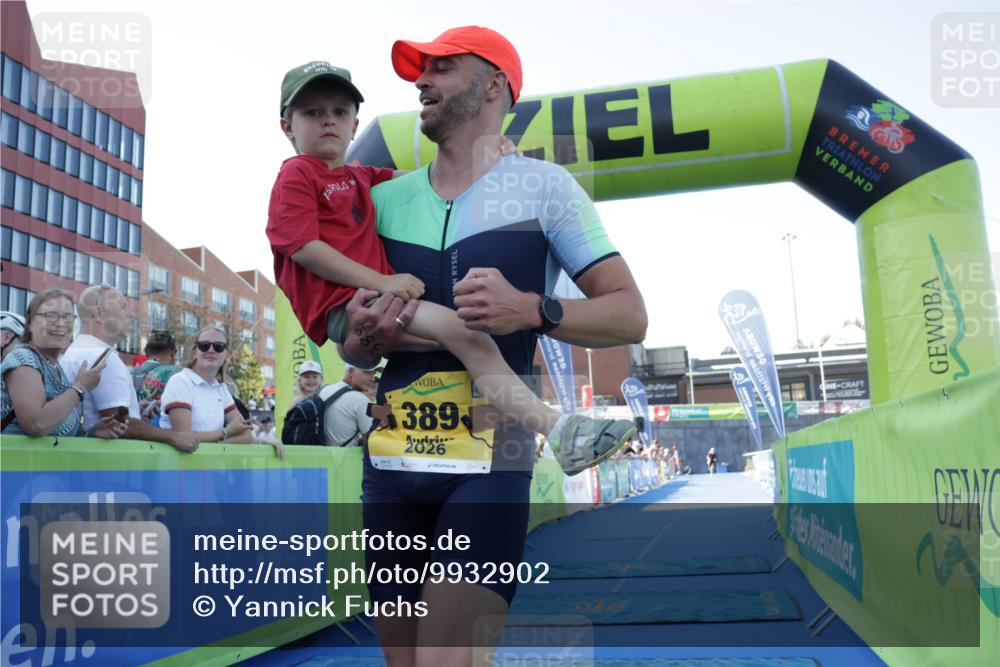 09.08.2026 - GEWOBA Citytriathlon Bremen Yannick Fuchs http://msf.ph/oto/9932902 09.08.2026 11:18:00 Ziel 315, 389 meine-sportfotos.de