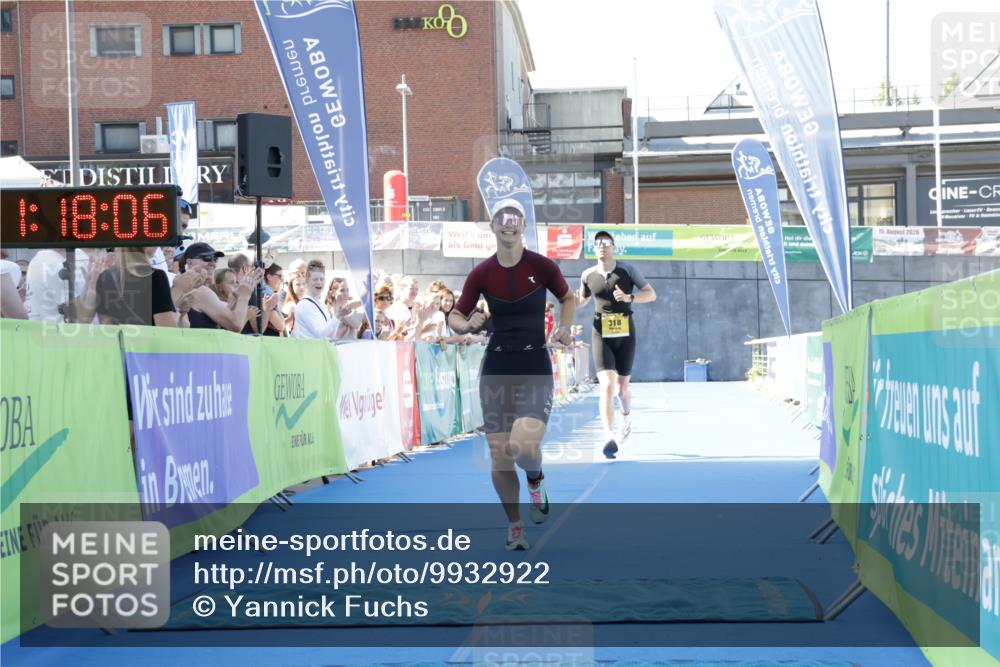 09.08.2026 - GEWOBA Citytriathlon Bremen Yannick Fuchs http://msf.ph/oto/9932922 09.08.2026 11:18:10 Ziel 318, 319, 463 meine-sportfotos.de