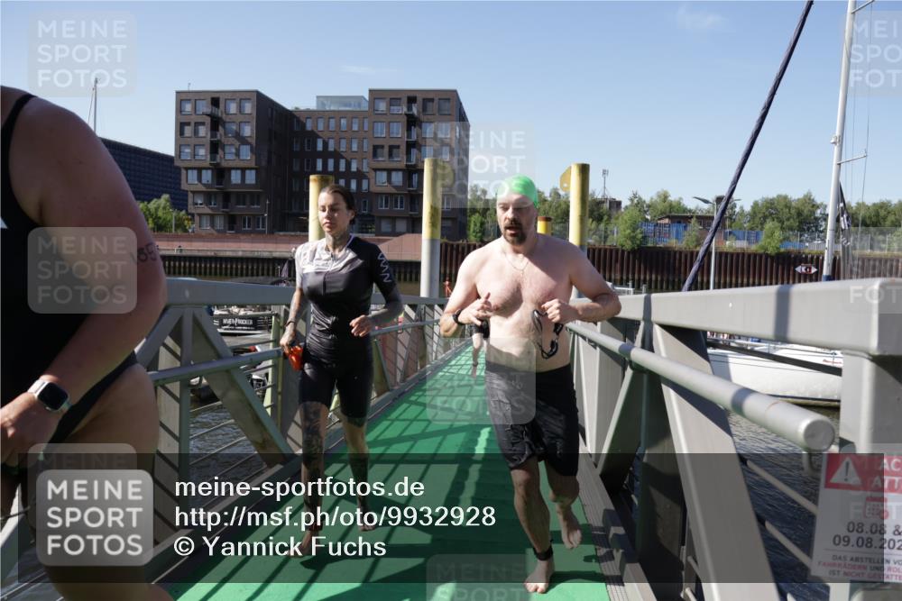 09.08.2026 - GEWOBA Citytriathlon Bremen Yannick Fuchs http://msf.ph/oto/9932928 09.08.2026 10:27:24 Schwimmen 11, 75, 77, 101, 149, 185, 199, 227, 247, 524 meine-sportfotos.de