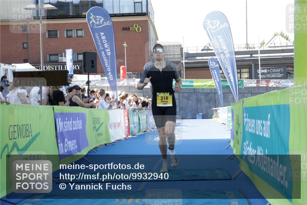 09.08.2026 - GEWOBA Citytriathlon Bremen Yannick Fuchs http://msf.ph/oto/9932940 09.08.2026 11:18:12 Ziel 318, 319, 463 meine-sportfotos.de