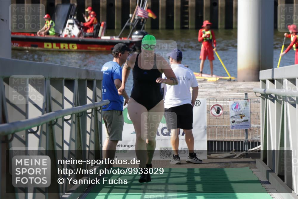 09.08.2026 - GEWOBA Citytriathlon Bremen Yannick Fuchs http://msf.ph/oto/9933029 09.08.2026 10:28:33 Schwimmen 245 meine-sportfotos.de
