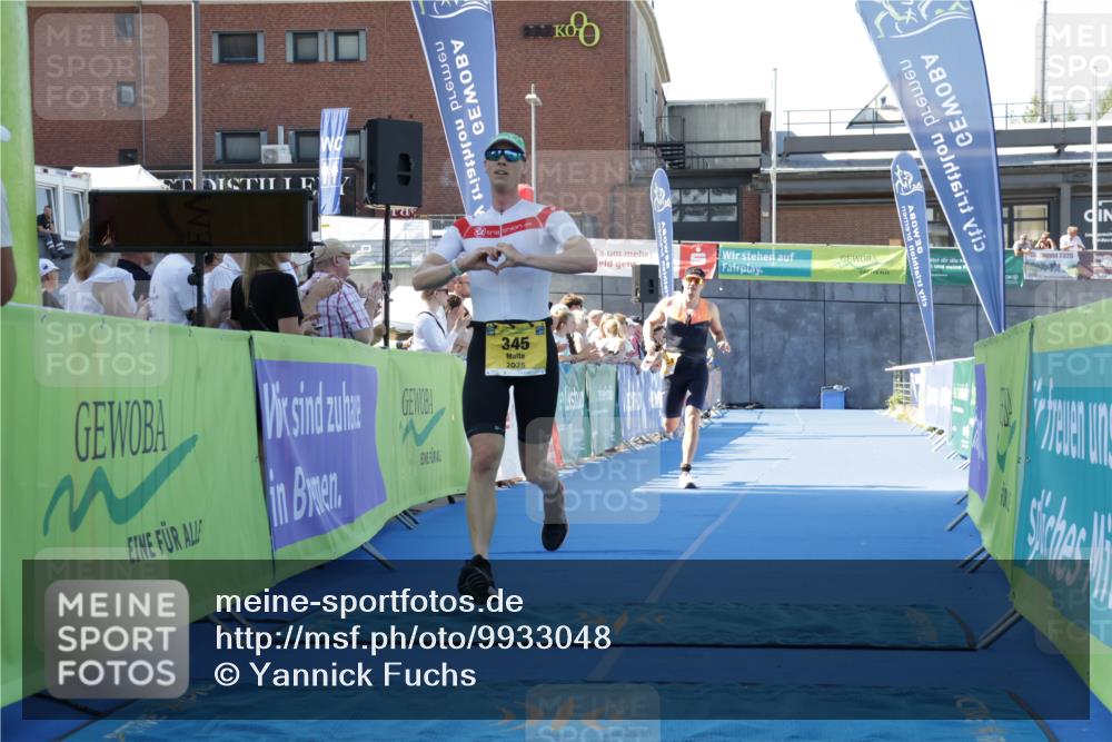 09.08.2026 - GEWOBA Citytriathlon Bremen Yannick Fuchs http://msf.ph/oto/9933048 09.08.2026 11:20:14 Ziel 323, 338, 345 meine-sportfotos.de