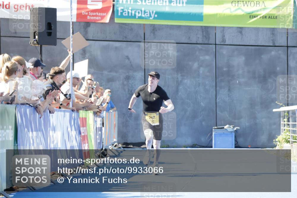 09.08.2026 - GEWOBA Citytriathlon Bremen Yannick Fuchs http://msf.ph/oto/9933066 09.08.2026 11:20:29 Ziel 297 meine-sportfotos.de