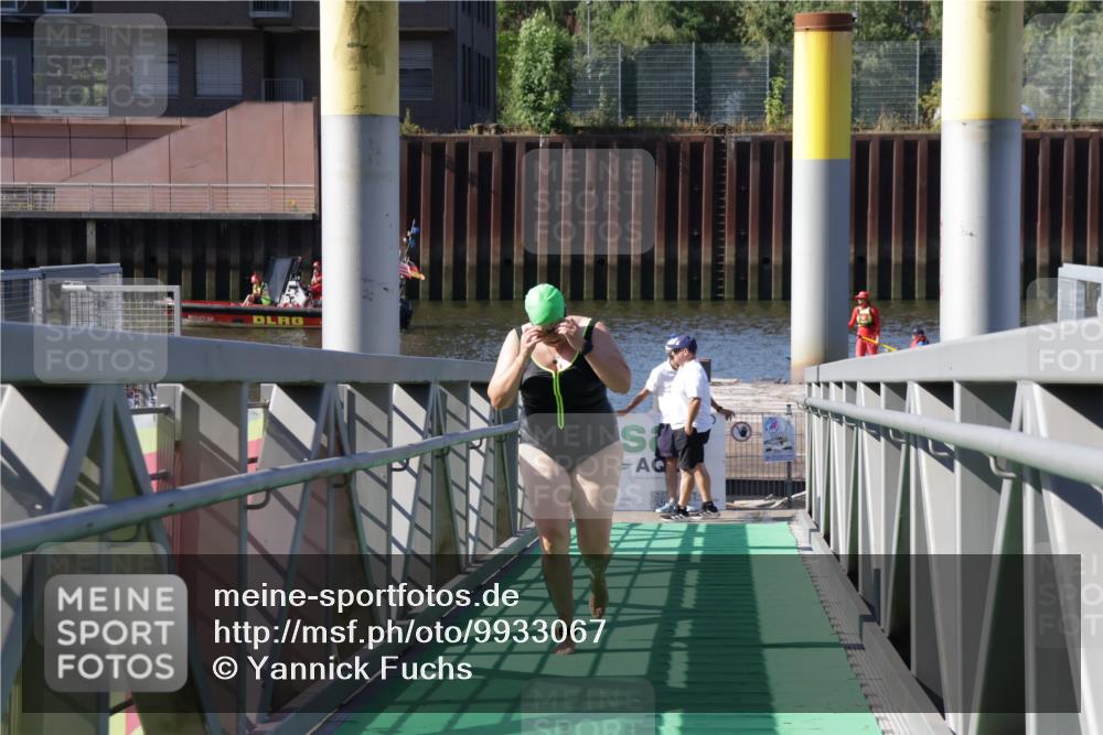 09.08.2026 - GEWOBA Citytriathlon Bremen Yannick Fuchs http://msf.ph/oto/9933067 09.08.2026 10:29:08 Schwimmen 5 meine-sportfotos.de