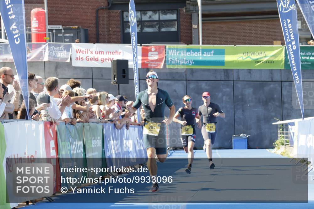 09.08.2026 - GEWOBA Citytriathlon Bremen Yannick Fuchs http://msf.ph/oto/9933096 09.08.2026 11:20:41 Ziel 293, 301, 427 meine-sportfotos.de