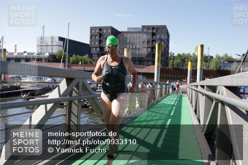 09.08.2026 - GEWOBA Citytriathlon Bremen Yannick Fuchs http://msf.ph/oto/9933110 09.08.2026 10:30:42 Schwimmen 79, 147, 213 meine-sportfotos.de