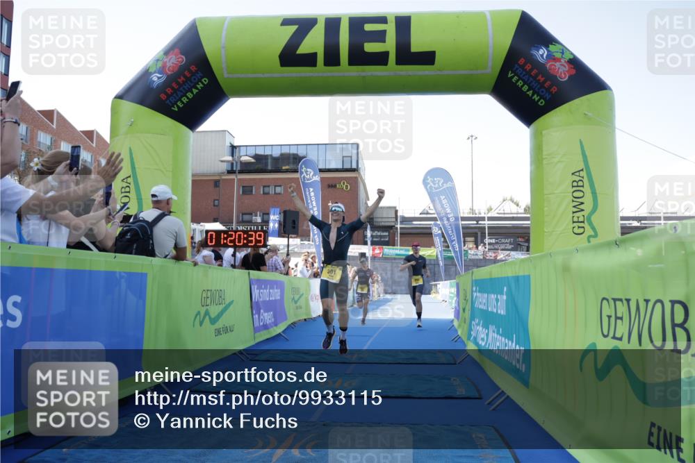 09.08.2026 - GEWOBA Citytriathlon Bremen Yannick Fuchs http://msf.ph/oto/9933115 09.08.2026 11:20:43 Ziel 293, 301, 427 meine-sportfotos.de