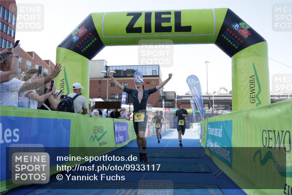 09.08.2026 - GEWOBA Citytriathlon Bremen Yannick Fuchs http://msf.ph/oto/9933117 09.08.2026 11:20:44 Ziel 293, 301, 427 meine-sportfotos.de