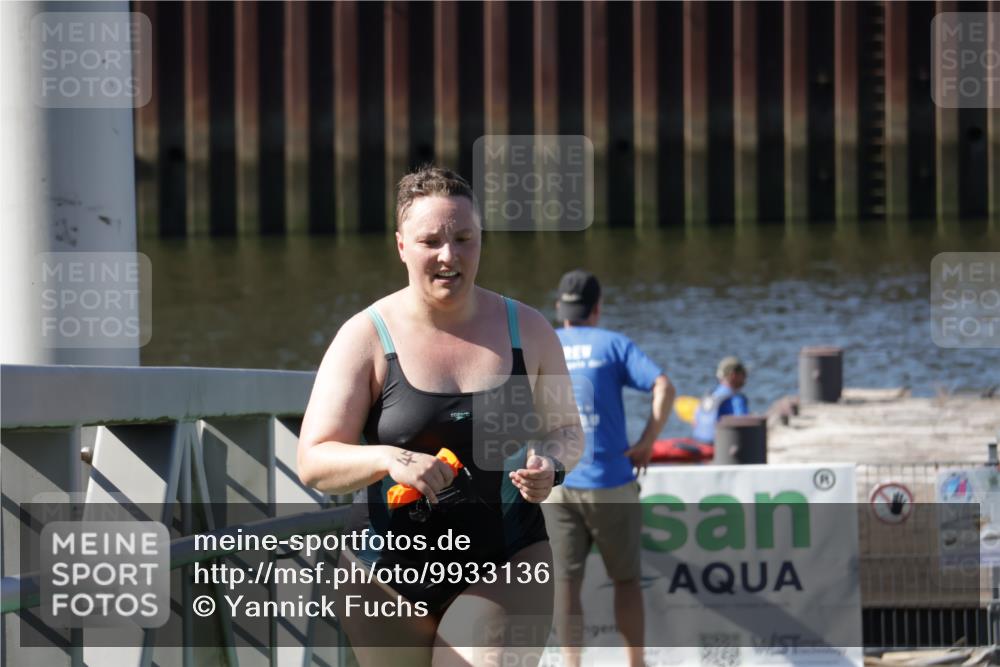 09.08.2026 - GEWOBA Citytriathlon Bremen Yannick Fuchs http://msf.ph/oto/9933136 09.08.2026 10:32:15 Schwimmen 450 meine-sportfotos.de