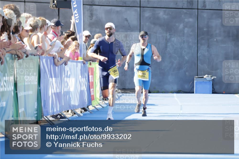 09.08.2026 - GEWOBA Citytriathlon Bremen Yannick Fuchs http://msf.ph/oto/9933202 09.08.2026 11:21:27 Ziel 366, 375, 393 meine-sportfotos.de