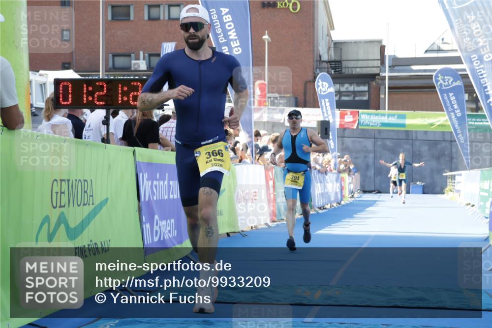 09.08.2026 - GEWOBA Citytriathlon Bremen Yannick Fuchs http://msf.ph/oto/9933209 09.08.2026 11:21:32 Ziel 366, 393 meine-sportfotos.de
