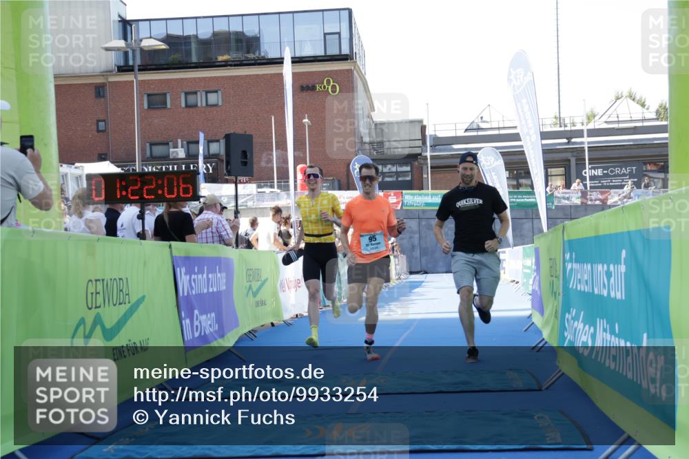 09.08.2026 - GEWOBA Citytriathlon Bremen Yannick Fuchs http://msf.ph/oto/9933254 09.08.2026 11:22:11 Ziel 95 meine-sportfotos.de